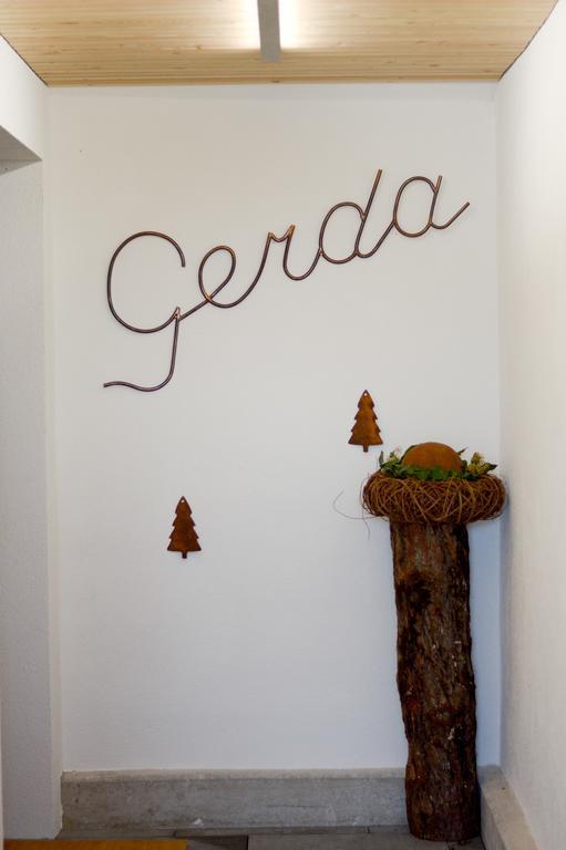 Gerda Wellness Apartment Grinzens Kültér fotó